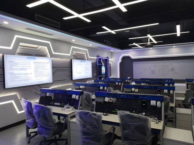 面向未來 創造智能互聯新世界 武漢軟件工程職業學院計算機學院的信息系統集成服務人才培養